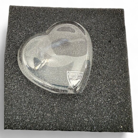 Orrefors Sweden Amour Small Crystal Heart By Lars Hellsten - Picture 2 of 8